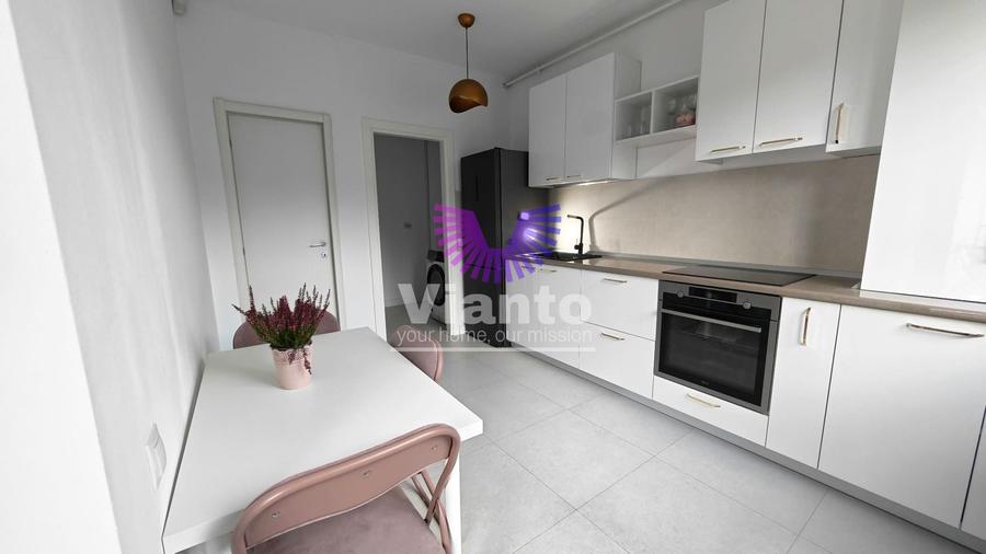 Apartament cu 2 camere semidecomandat, mobilat în Central