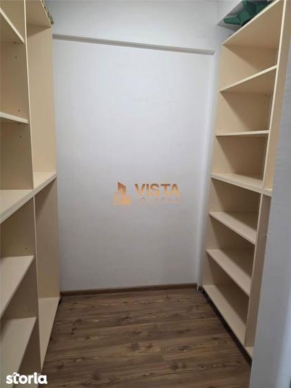 Apartament cu 4 camere, mobilat în Tractorul