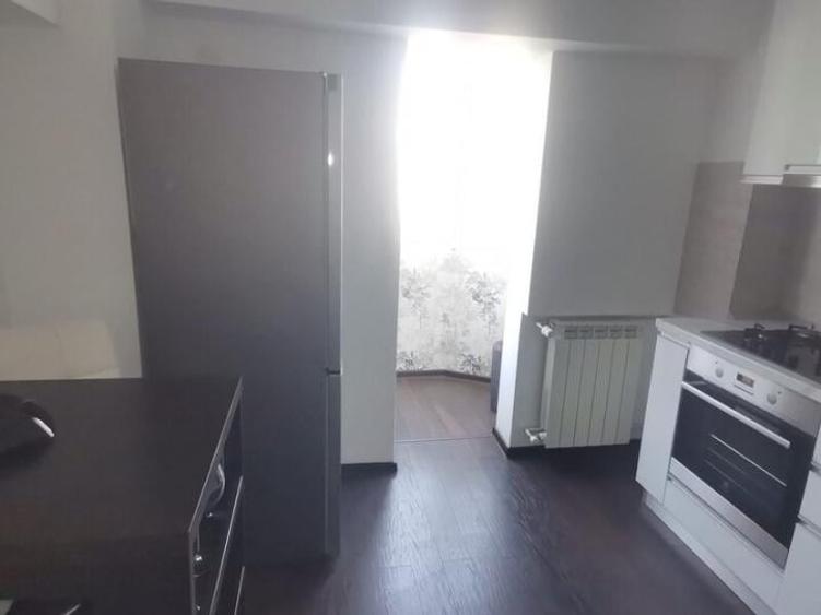 Garsonieră decomandată în Decebal
