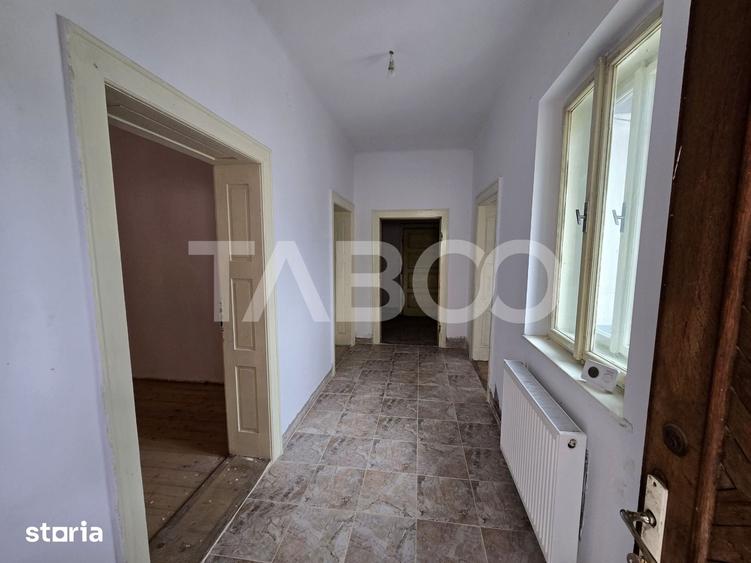 Casă cu 5 camere decomandat cu Teren 412 Mp în Terezian