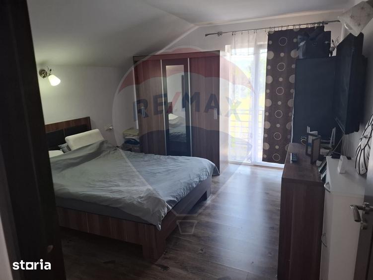 Casa / Vila cu 4 camere de vanzare - 13