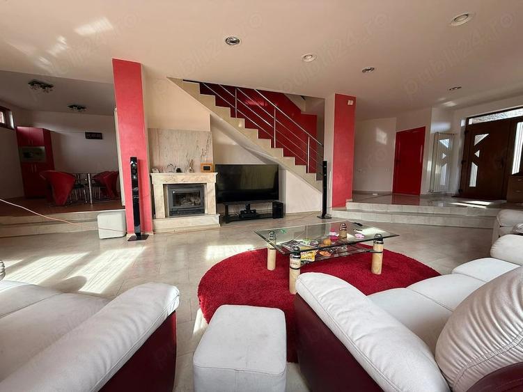 Casă cu 4 camere cu Teren 760 Mp în Central