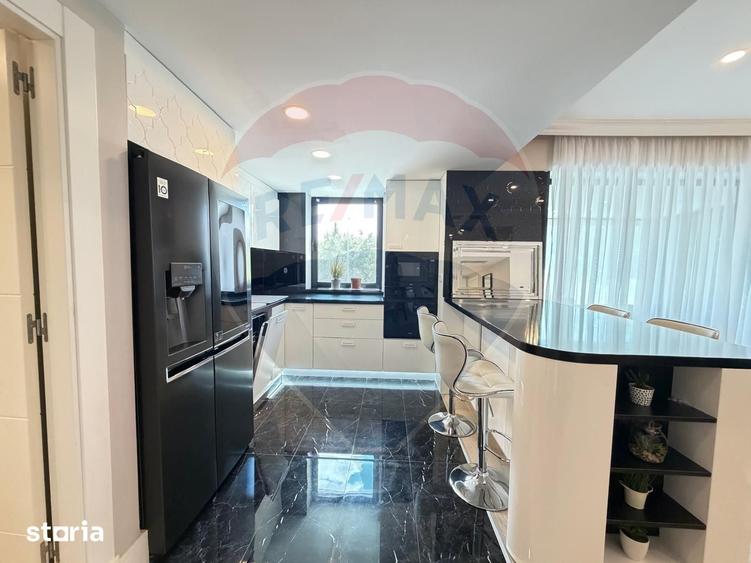 Apartament cu 4 camere în Central