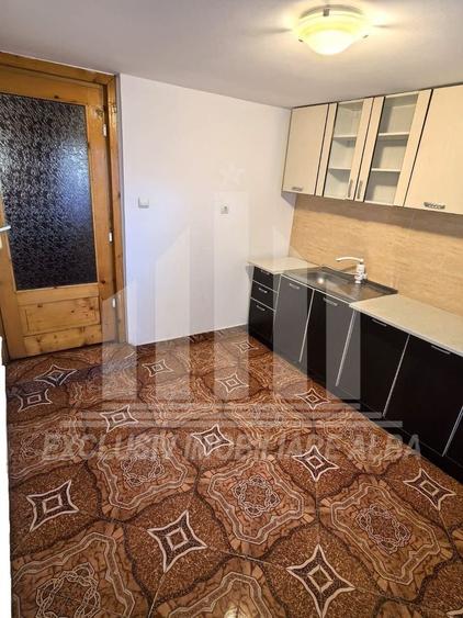 Casă individuală cu 4 camere cu Canalizare în Bărăbanț