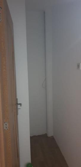 Apartament cu 2 camere decomandat în Tei
