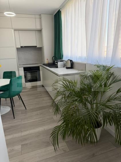 Apartament cu 2 camere semidecomandat, mobilat în Aradului
