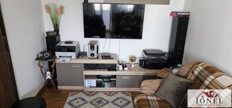 Apartament cu 2 camere decomandat, mobilat în Est