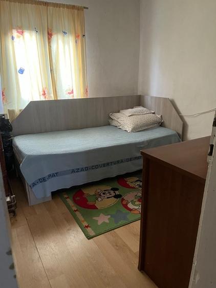 Casă cu 3 camere în Valea Călugărească