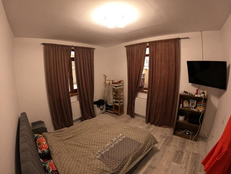 Casă individuală cu 4 camere cu Canalizare în Central