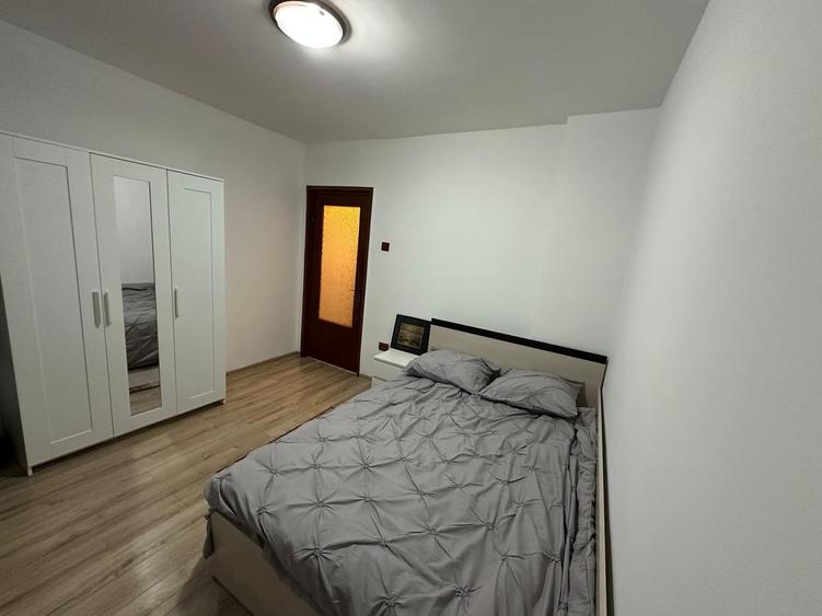 Apartament cu 3 camere semidecomandat, mobilat în Nicolae Grigorescu