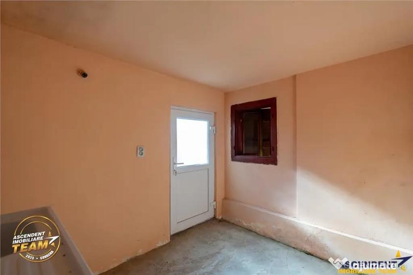 Casă cu 4 camere cu Teren 412 Mp în Brețcu