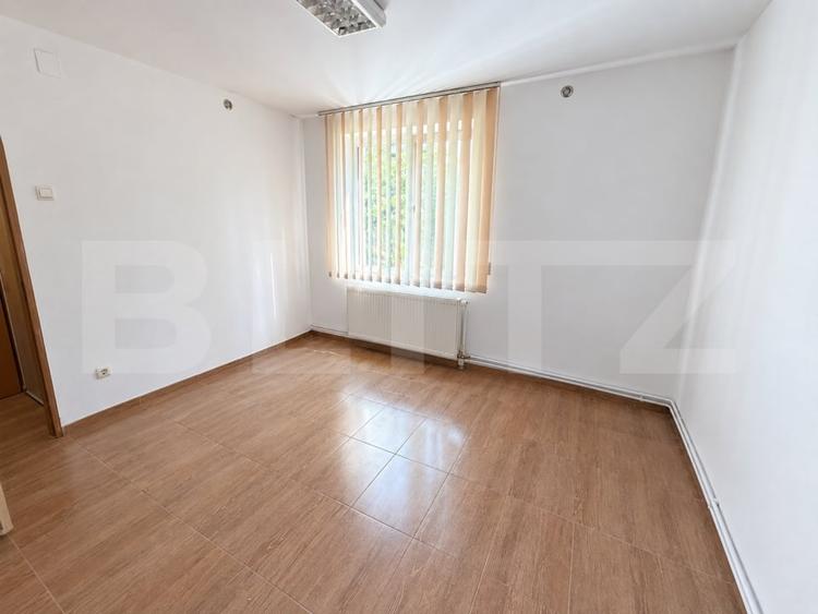 Spațiu comercial, de 50 mp, în Central