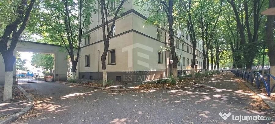 Garsonieră decomandată în Brâncoveanu
