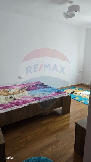Casă cu 5 camere cu Teren 1375 Mp în Dârlos