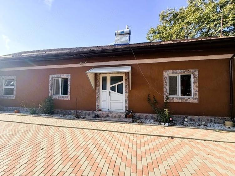 Casă cu 3 camere cu Teren 2296 Mp în Vlăduleni