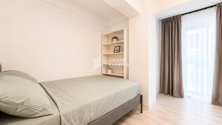 Apartament cu 3 camere semidecomandat, mobilat în Otopeni