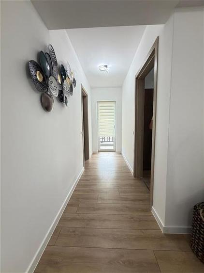 Apartament cu 2 camere semidecomandat, mobilat în Noua