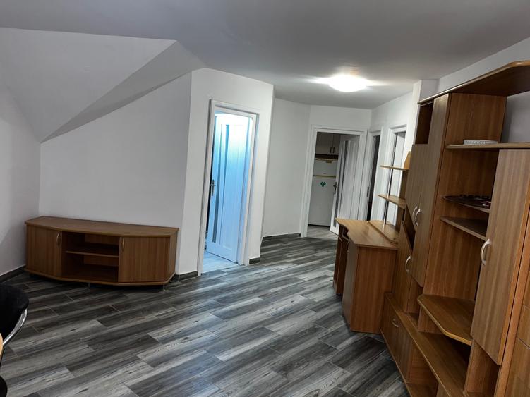 Apartament cu 4 camere în Central