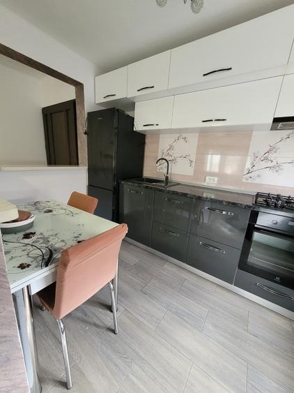 Apartament cu 2 camere semidecomandat în Cumpăna