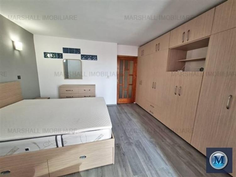 Apartament cu 3 camere decomandat, mobilat în Cioceanu
