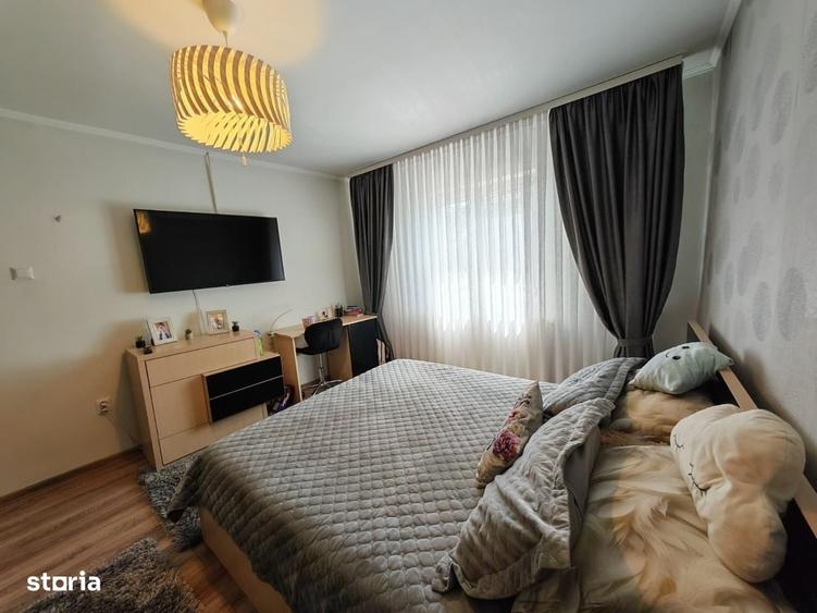 Casă cu 3 camere în Crețești