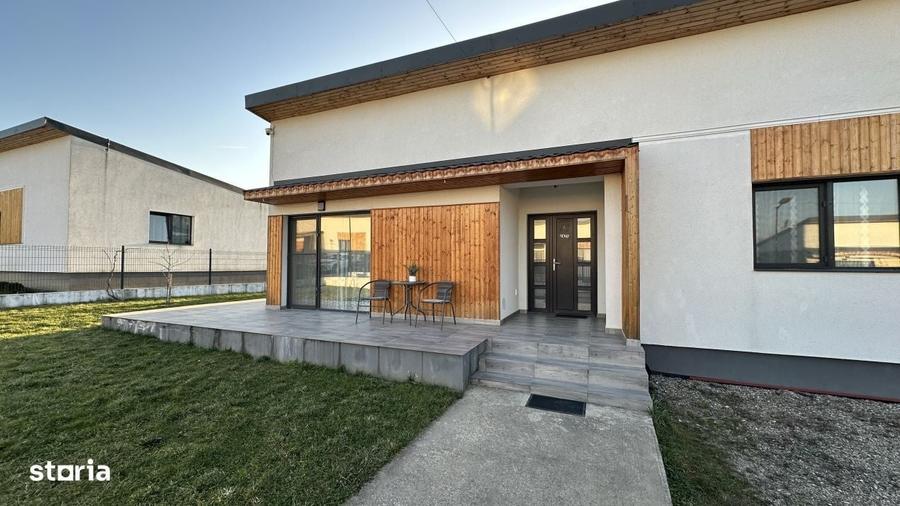 Casă cu 4 camere decomandat cu Teren 550 Mp în Săsar
