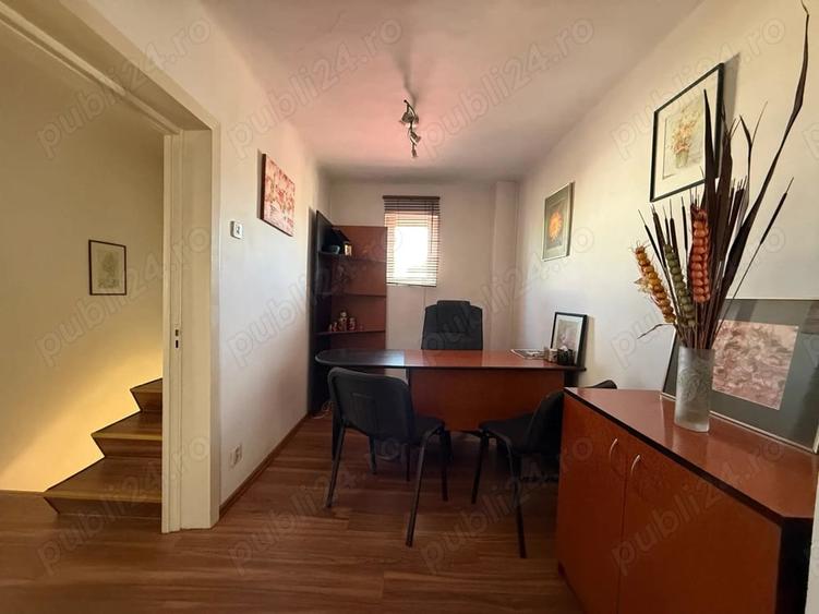 Apartament cu 5 camere semidecomandat, mobilat în Calea Victoriei