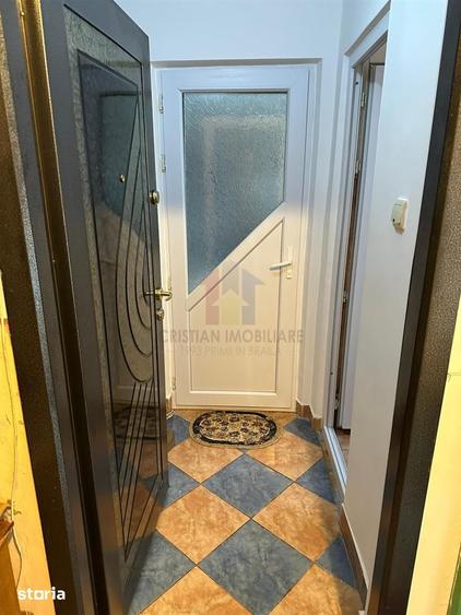 2 camere, cu imbunatatiri, 33 mp, Viziru 1 - 3
