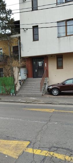 Garsonieră semidecomandată în 1 Mai