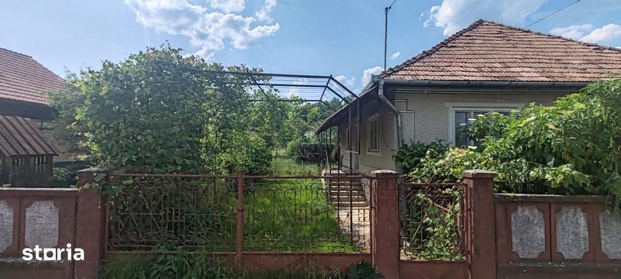 Casă cu 3 camere cu Teren 700 Mp în Românași