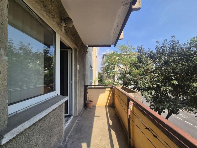 Apartament cu 2 camere decomandat în Scriitorilor