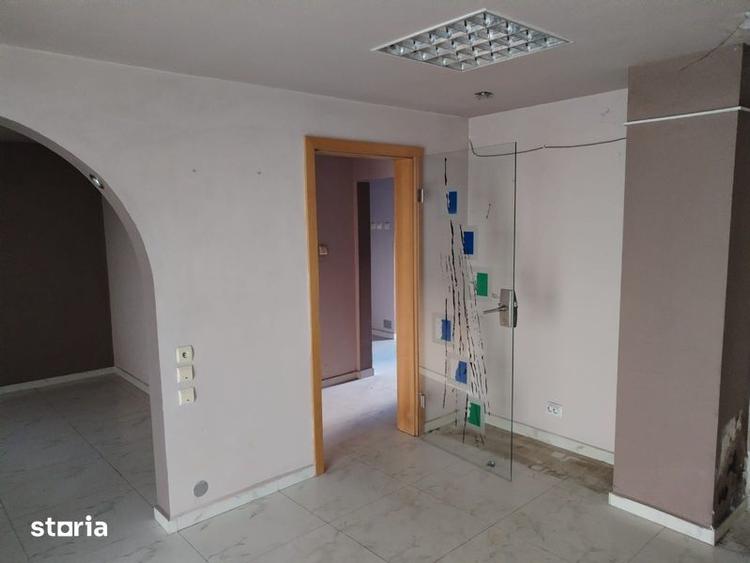 Apartament cu 3 camere în Orizont