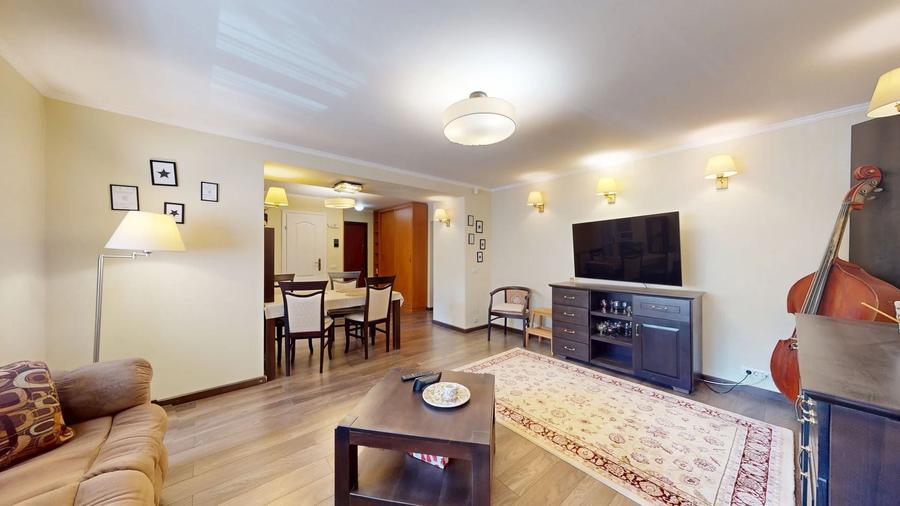 Apartament cu 3 camere decomandat, mobilat în Scriitorilor