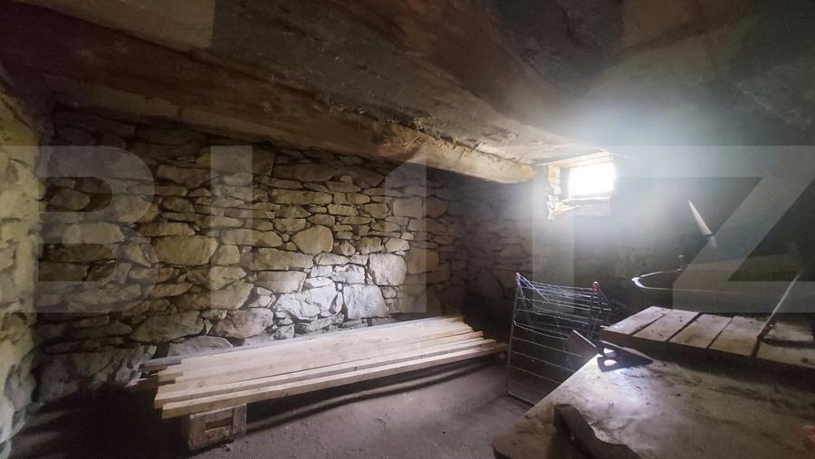 Casă individuală cu 2 camere cu Canalizare în Sântionlunca