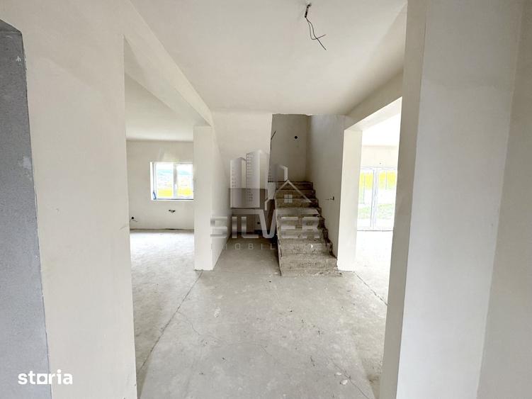 Casă cu 4 camere cu Teren 500 Mp în Chinteni