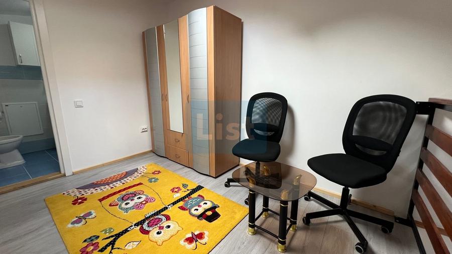 Casă cu 3 camere cu Canalizare în Ultracentral