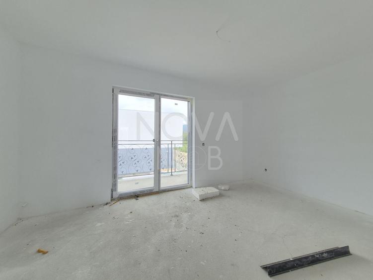 Duplex cu 4 camere cu Canalizare în Rășinari