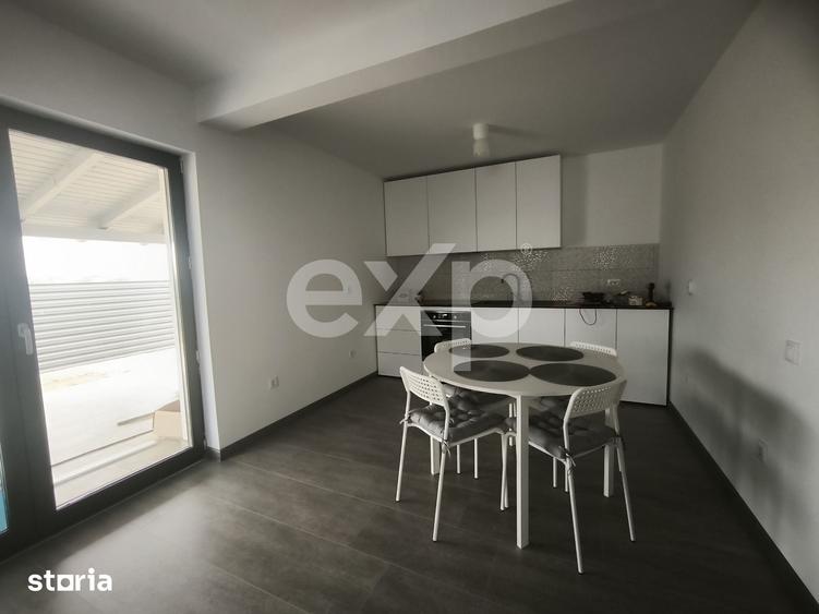 Casă cu 3 camere cu Teren 400 Mp în Bradu