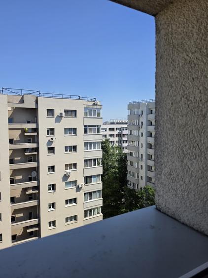 Apartament de 3 camere -luminos - 1