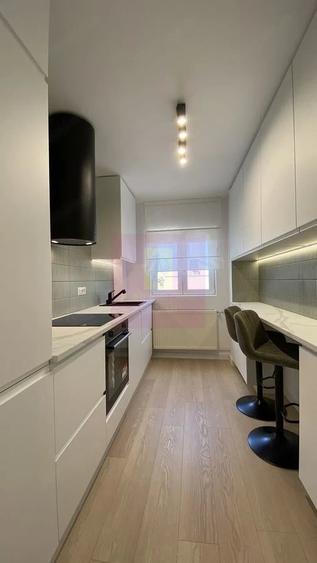 Apartament cu 2 camere decomandat în Panduri