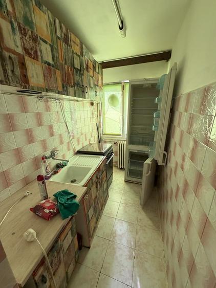 Apartament cu 3 camere nedecomandat în Complex Studențesc