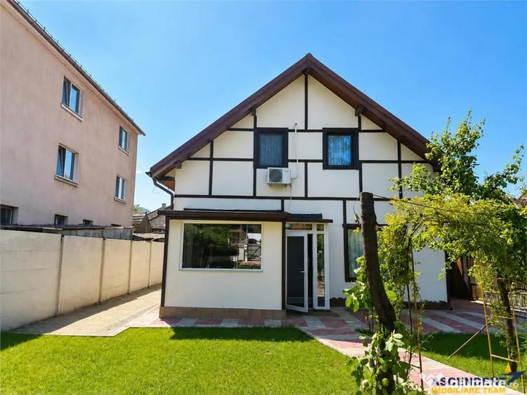 Casă cu 2 camere cu Teren 350 Mp în Craiter