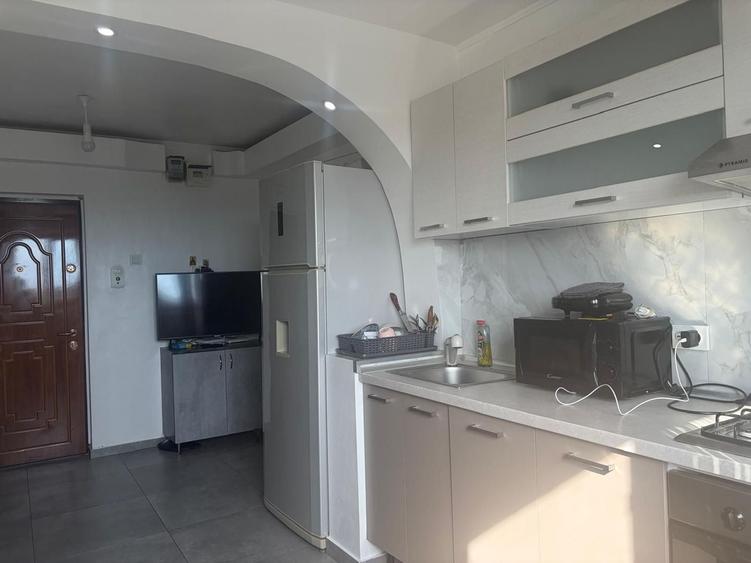 Apartament cu 2 camere decomandat în Alexandru Obregia