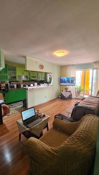 Apartament cu 2 camere decomandat în Central
