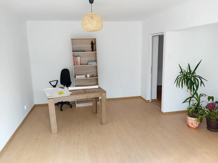 Spațiu comercial, de 80 mp, în Central