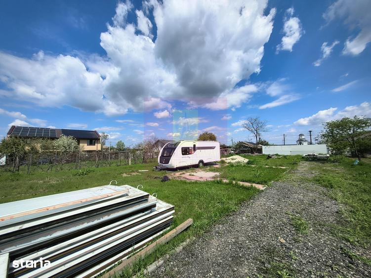 Teren de 1700 mp, în Cernica