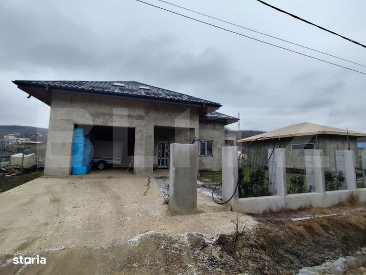 Casă cu 6 camere cu Teren 500 Mp în Butea