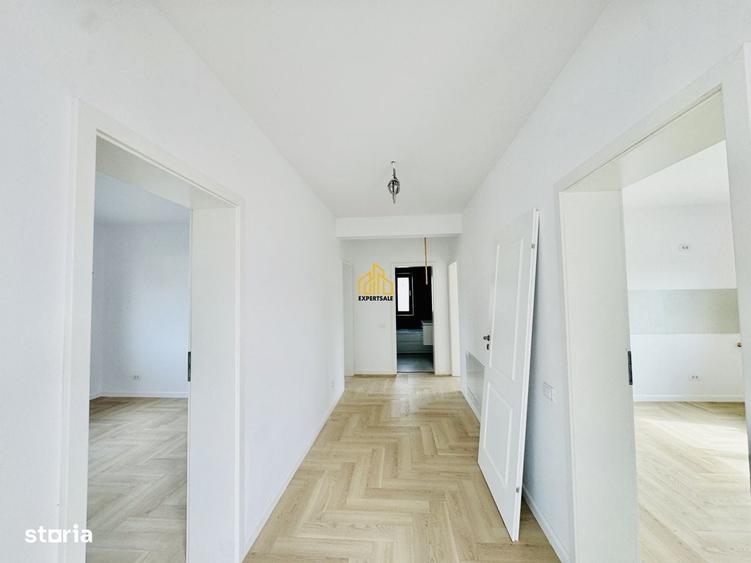 Casă cu 4 camere cu Teren 370 Mp în Clinceni