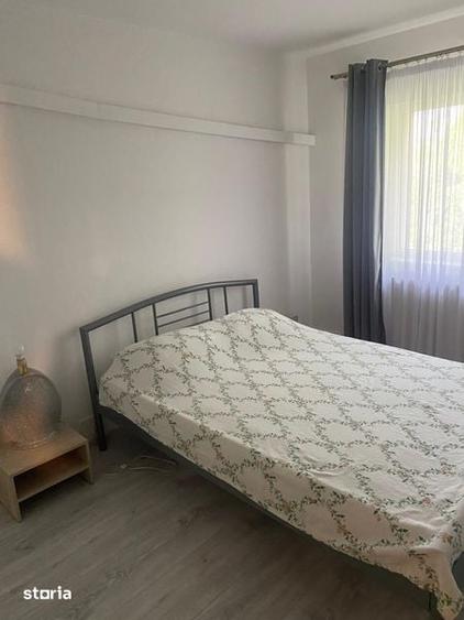 De inchiriat apartament 3 camere - 1