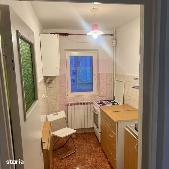 Garsonieră decomandată în Rahova